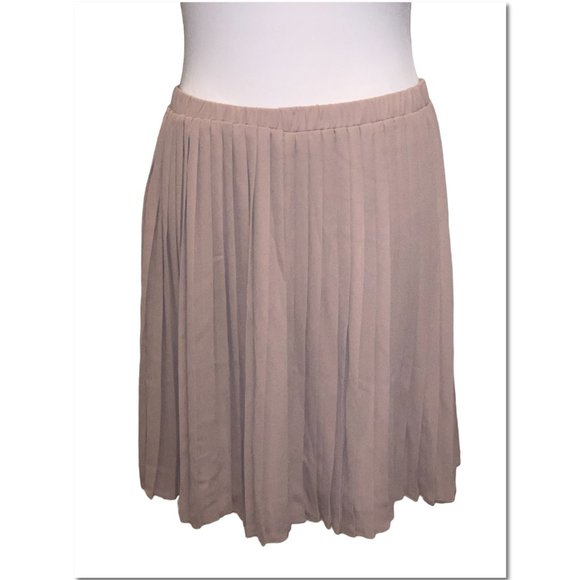 Max Studio Pleated Skirt Size Medium Mauve Mist NWT - Picture 2 of 5